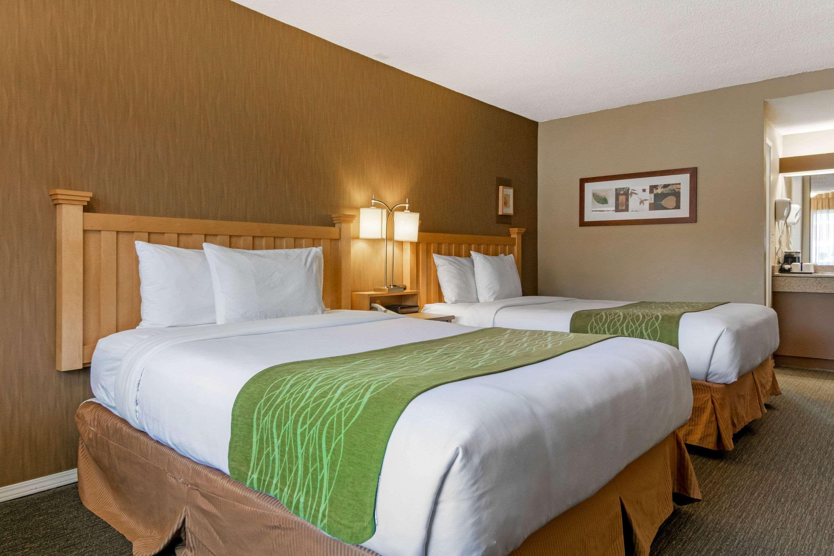 Econo Lodge Inn & Suites North Vancouver Exterior foto