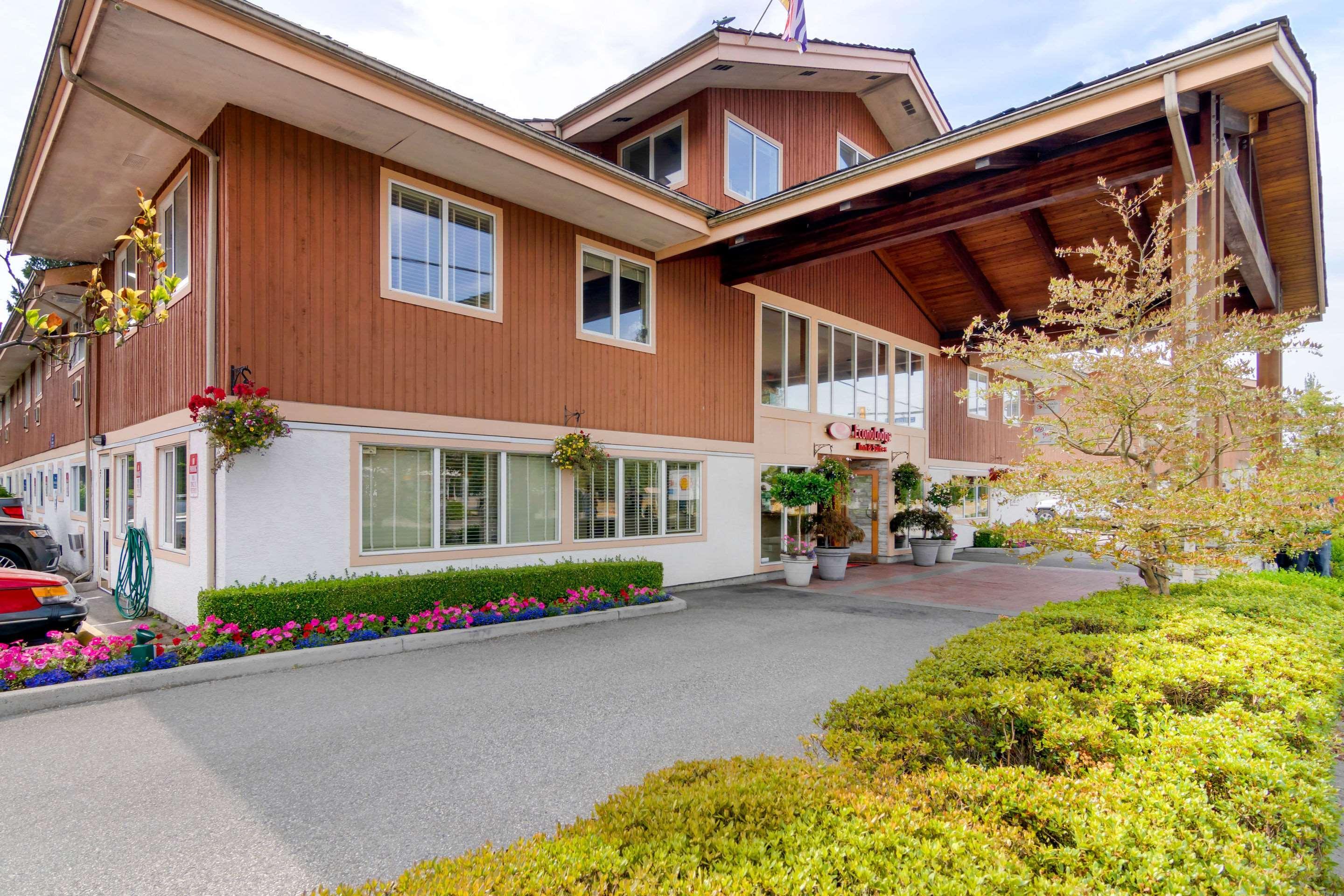 Econo Lodge Inn & Suites North Vancouver Exterior foto