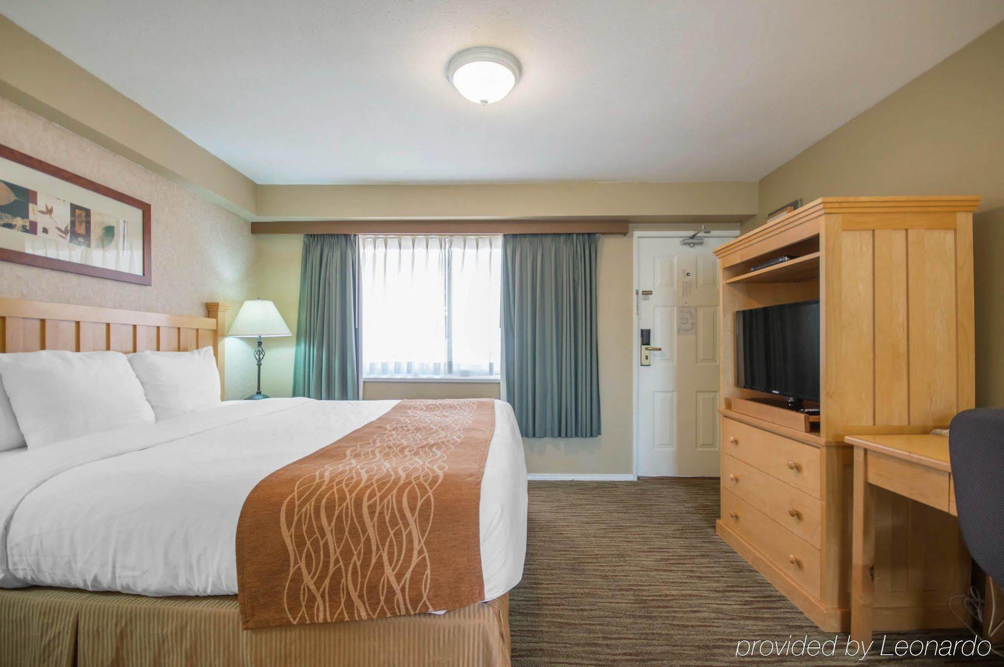 Econo Lodge Inn & Suites North Vancouver Exterior foto